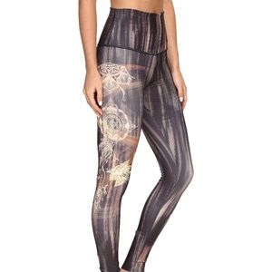 High waist Onzie henna leggings NWOT